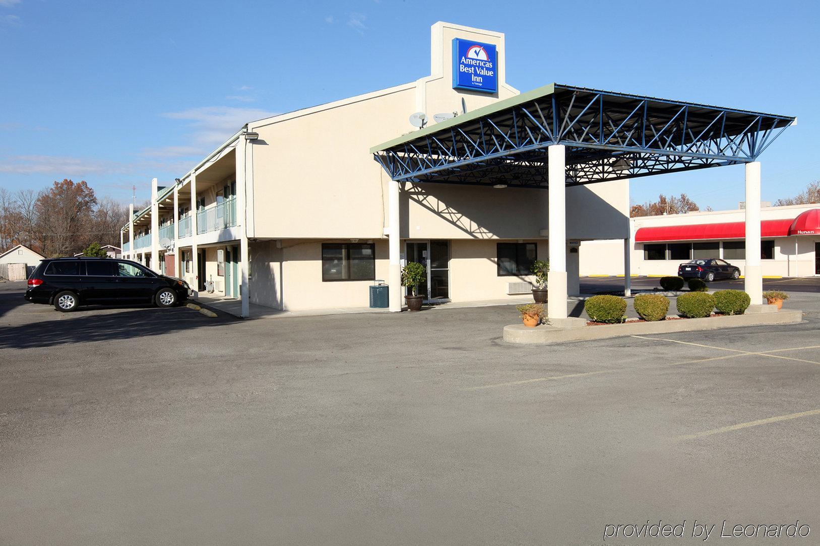 Americas Best Value Inn And Suites Carbondale Bagian luar foto